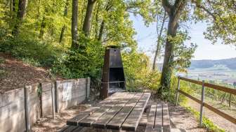 Grillstelle «oberhalb der Reben»