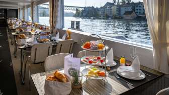 Brunch-Schiff URh