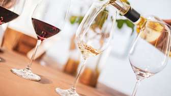 Weindegustation & Kellereiführung