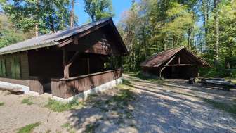 Wasenhütte mit Grillstelle