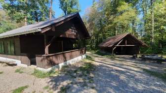 Wasenhütte mit Grillstelle