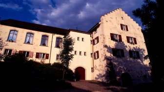 Gasthaus und Weingut Bad Osterfingen